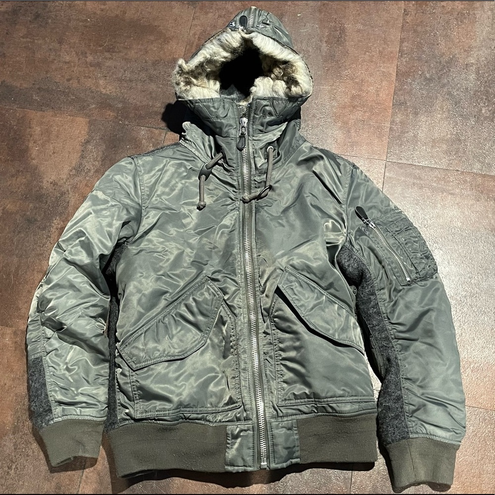 California Dream Who.A.U. Ladies Winter Jacket Medium